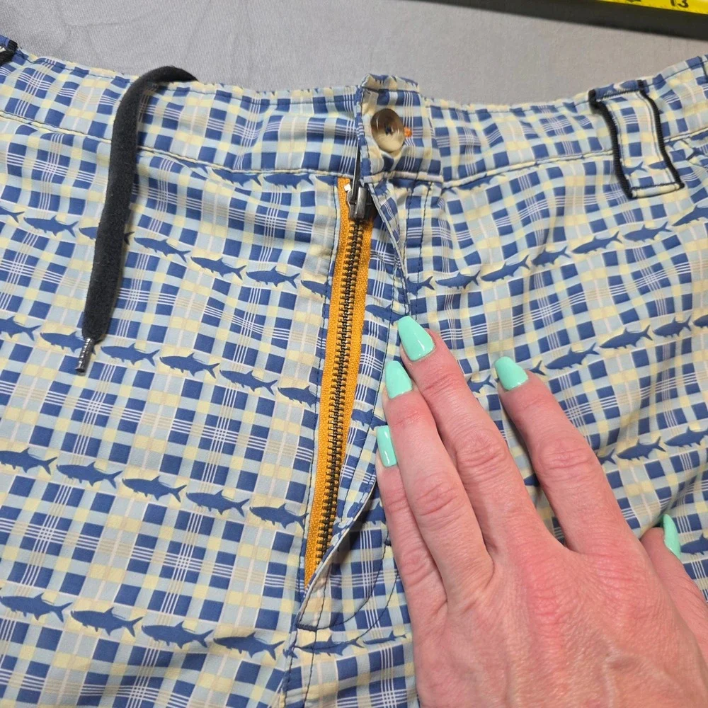 True Flies Mens Blue Shark Plaid Fishing /Swim Shorts‎ Size L Stretch Quick Dry